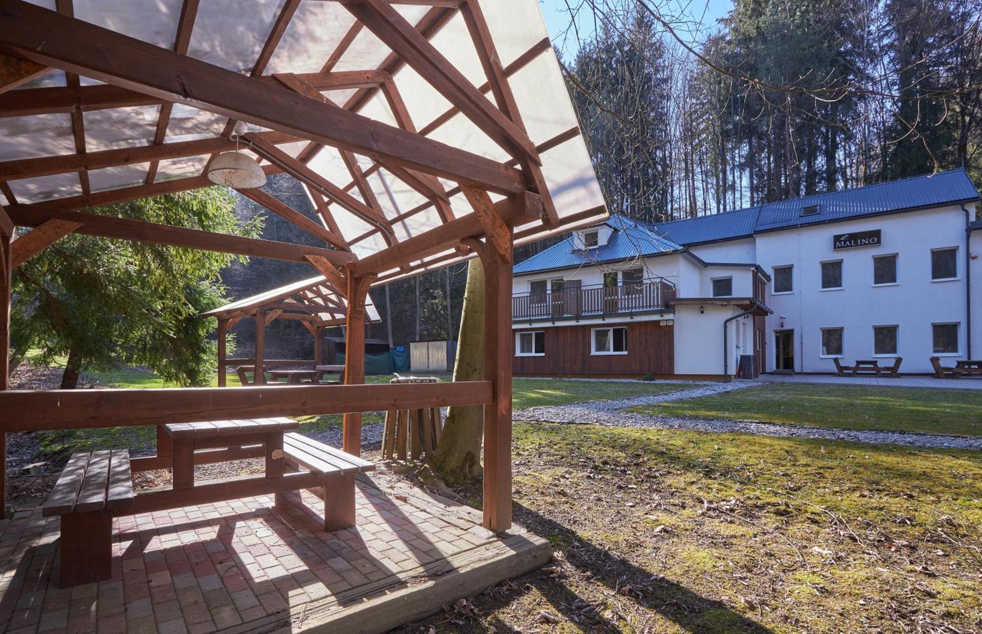 Penzion Malino Ruzomberok Exteriör bild